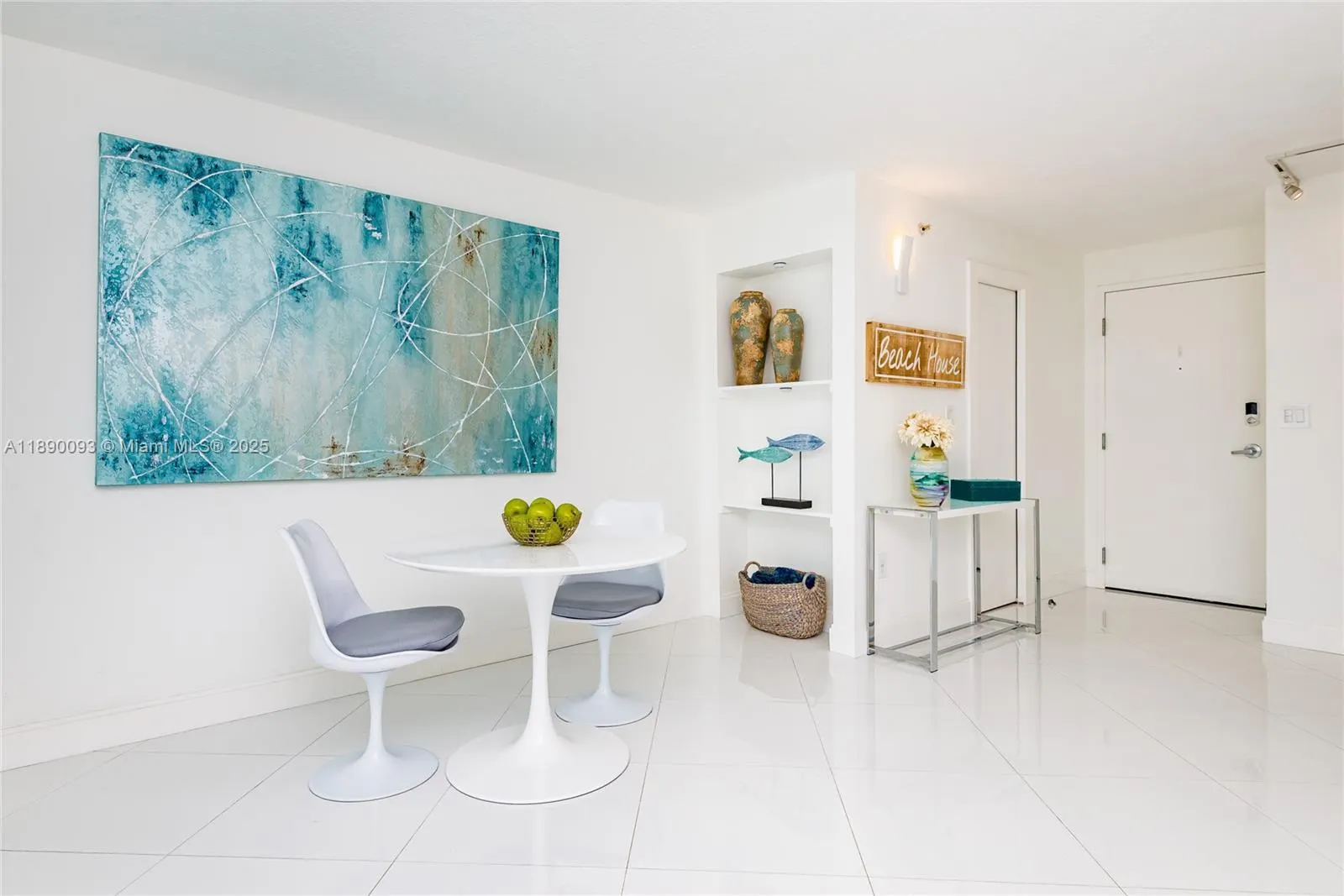 6917 Collins Ave, #720