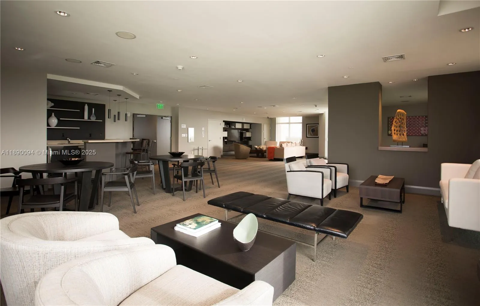 2525 SW 3 AV, #1106