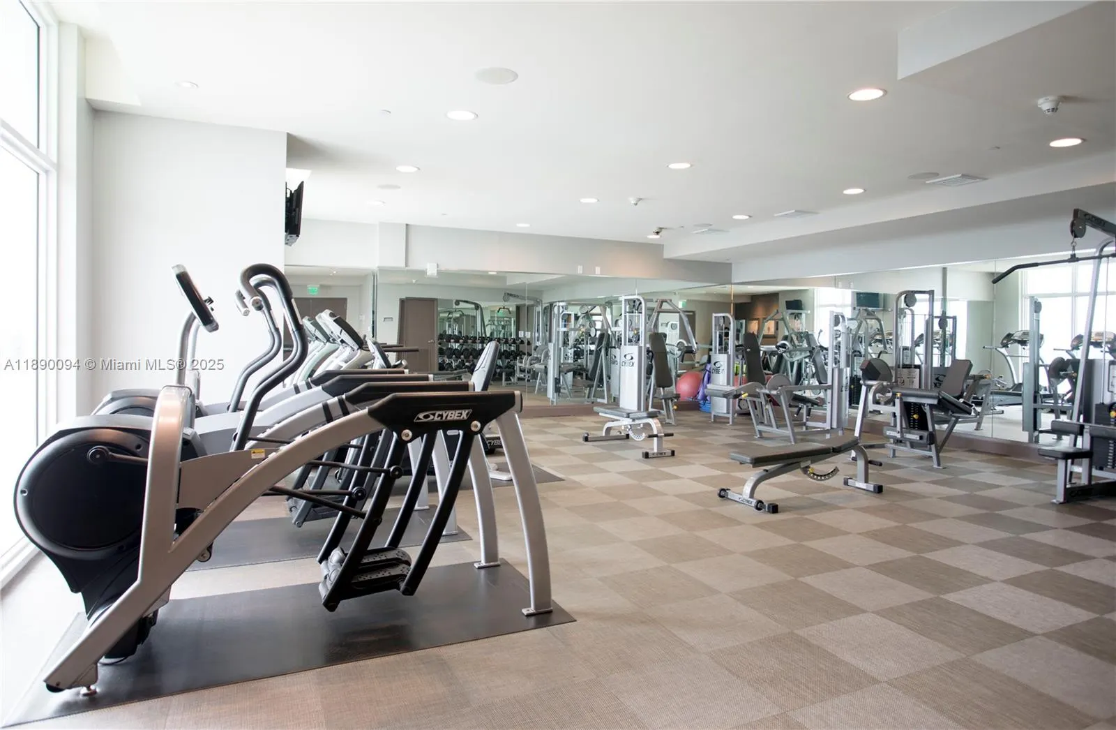 2525 SW 3 AV, #1106