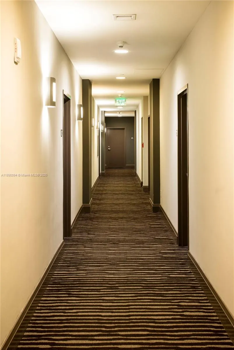 2525 SW 3 AV, #1106