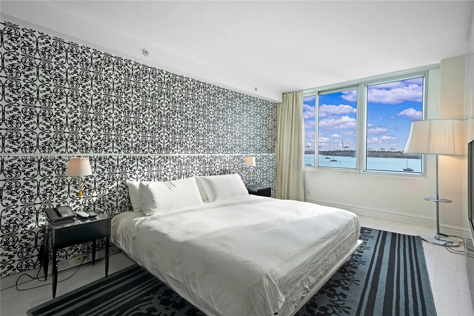 1100 West Ave, #514