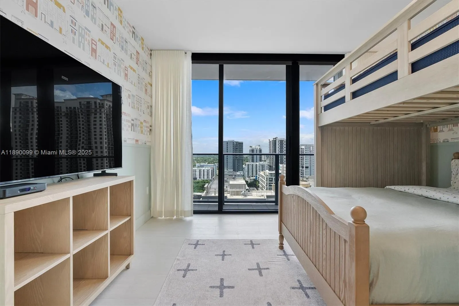 1000 Brickell Plz, #2102