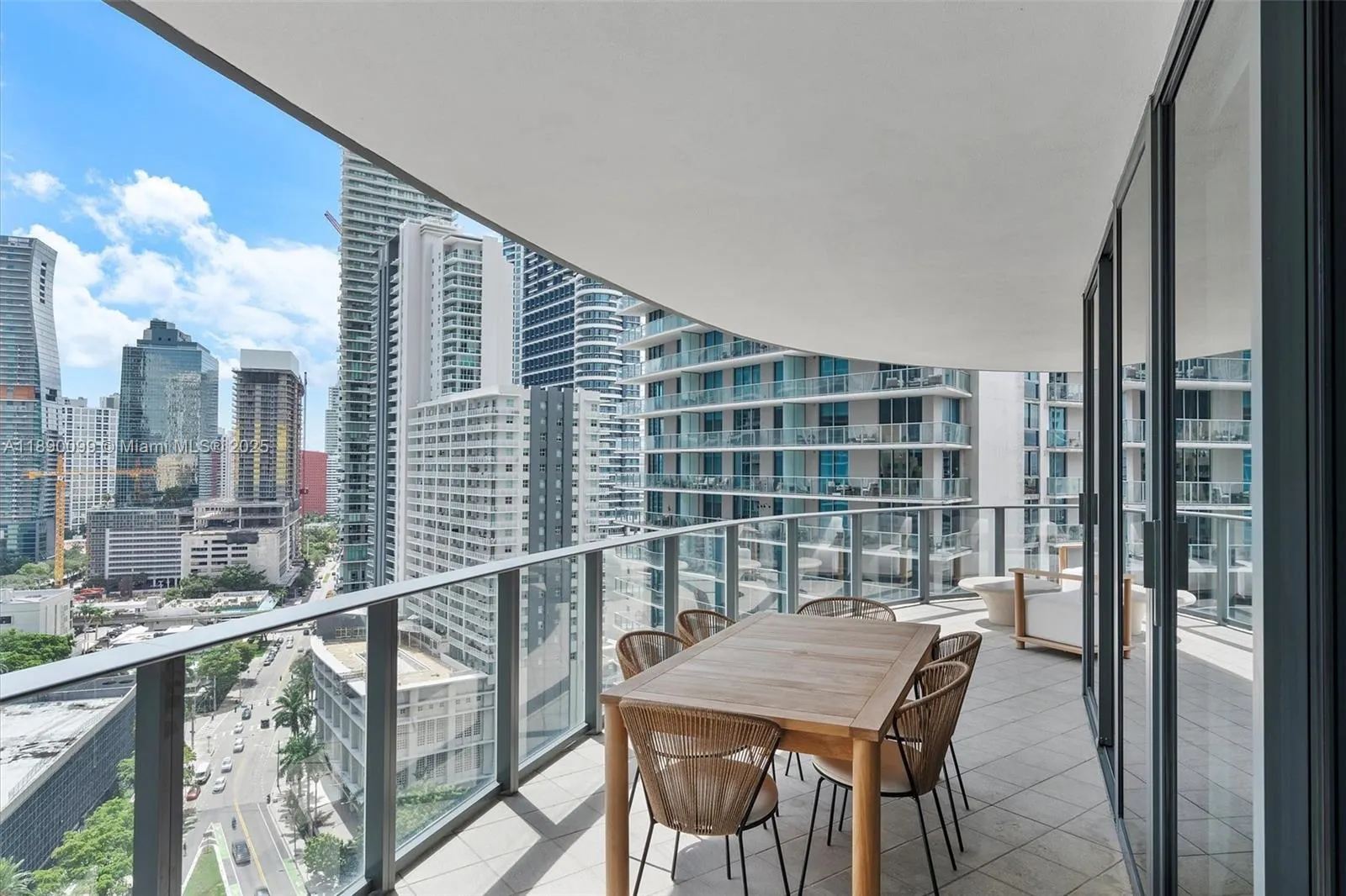 1000 Brickell Plz, #2102