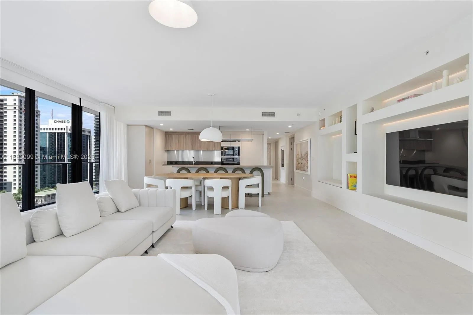 1000 Brickell Plz, #2102