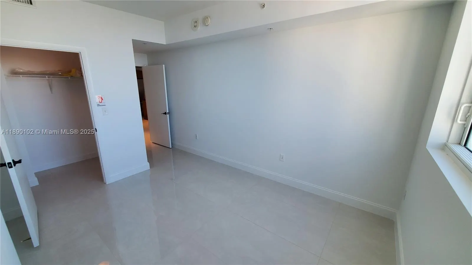 253 NE 2nd St, #2709