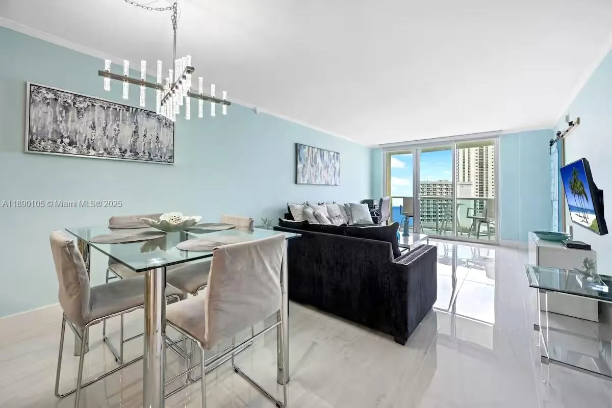 19370 Collins Ave, #1121
