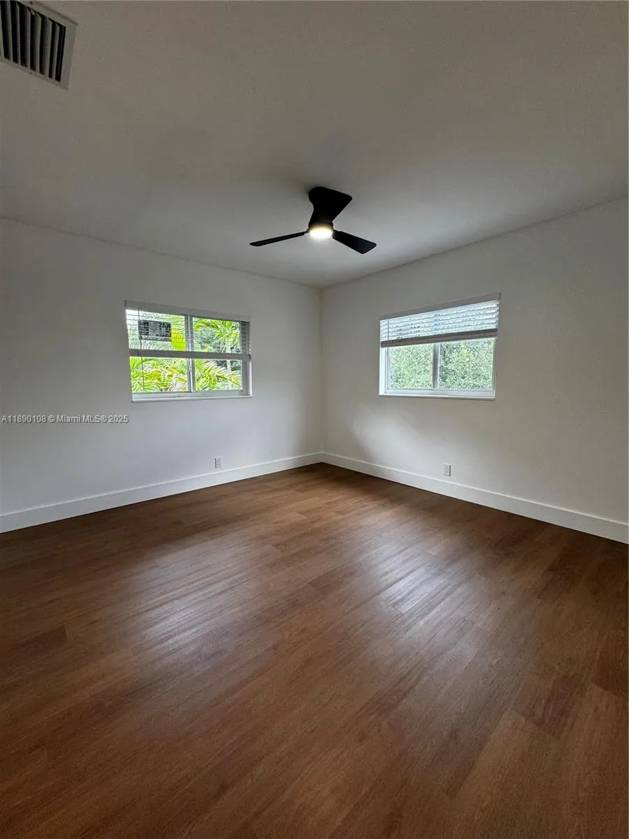 1460 SW 24th Ct, #3
