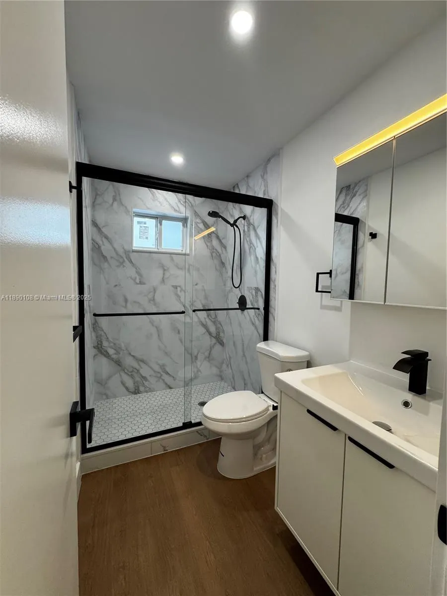 1460 SW 24th Ct, #3