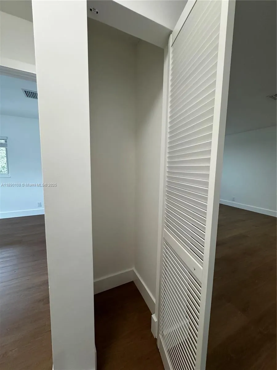 1460 SW 24th Ct, #3