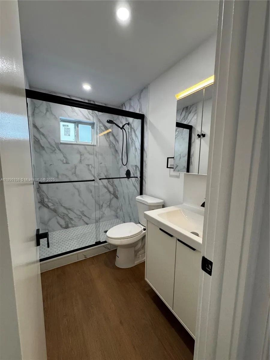 1460 SW 24th Ct, #3