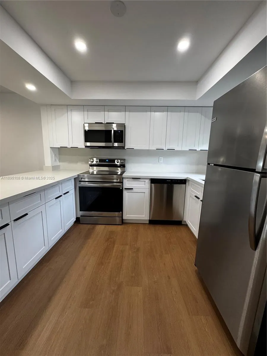 1460 SW 24th Ct, #3