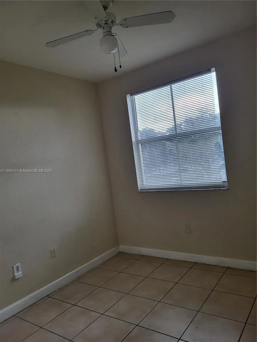 2551 SE 16th Ter, #203