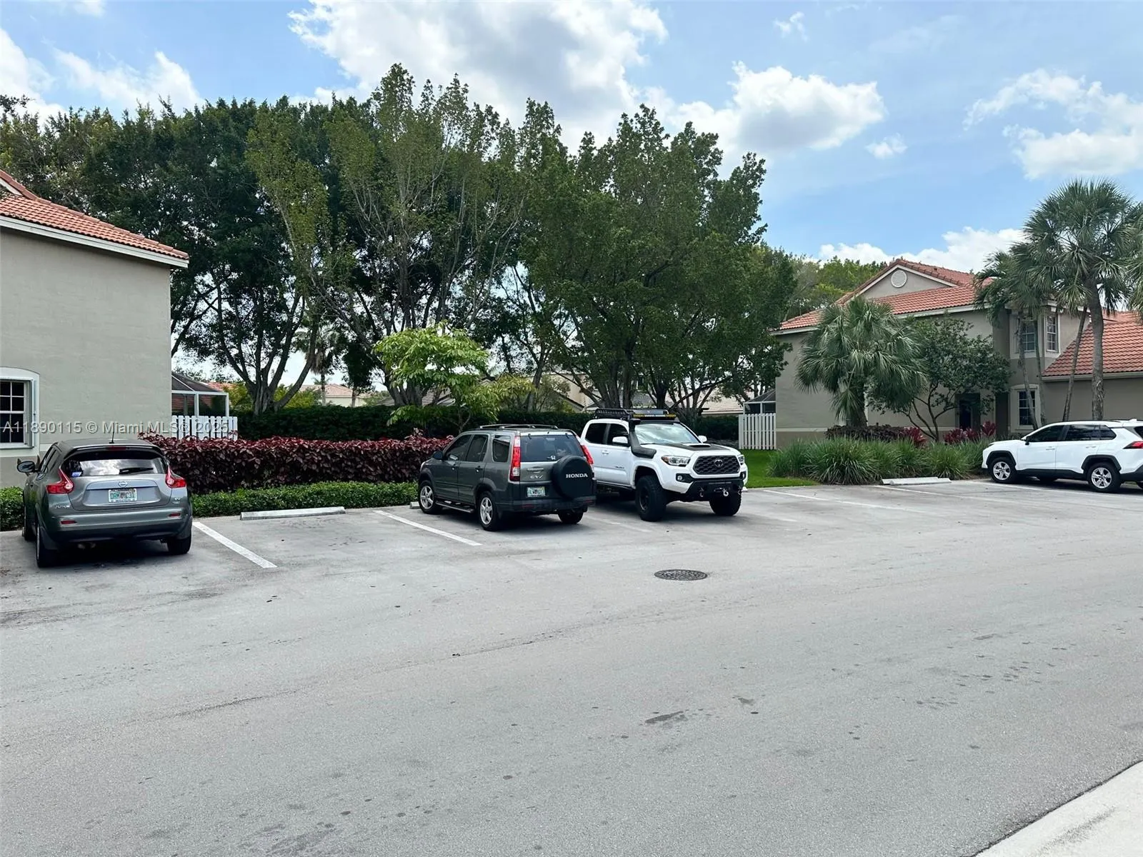 1001 Sorrento Dr, #1001