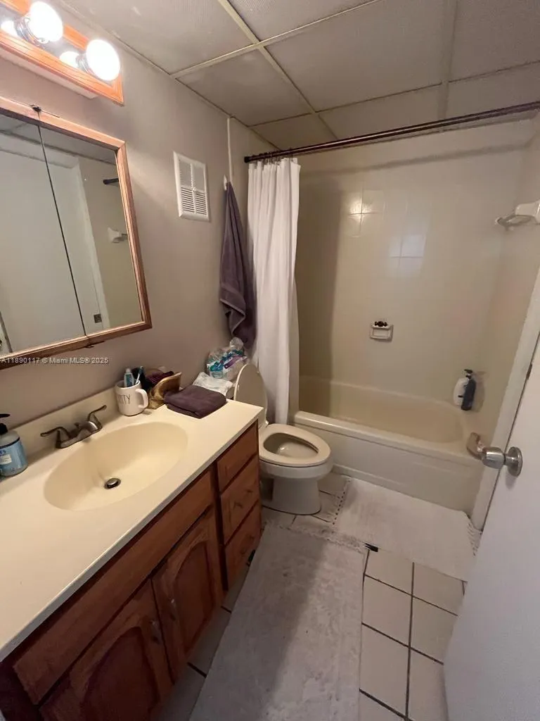 6444 Collins Ave, #A4