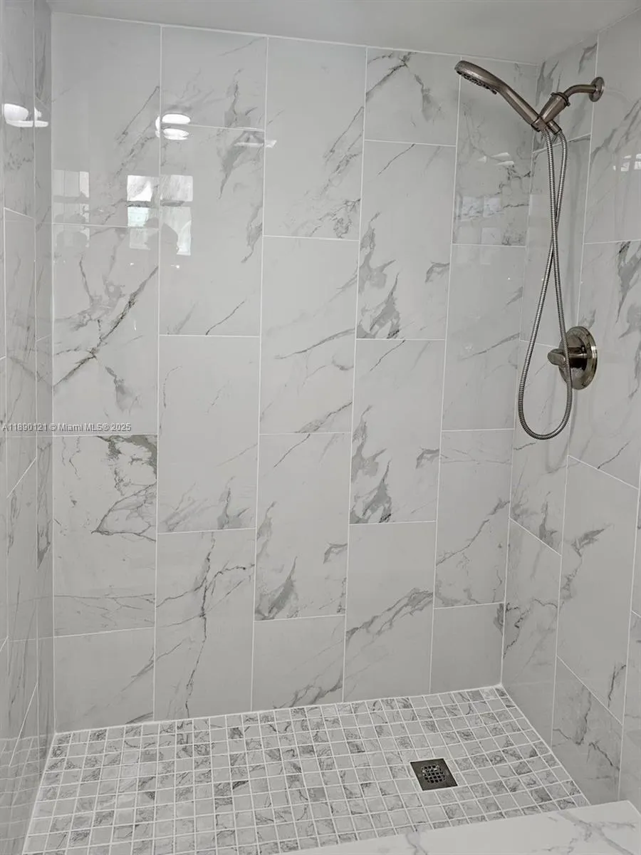 1410 E Ocean Dr, #308