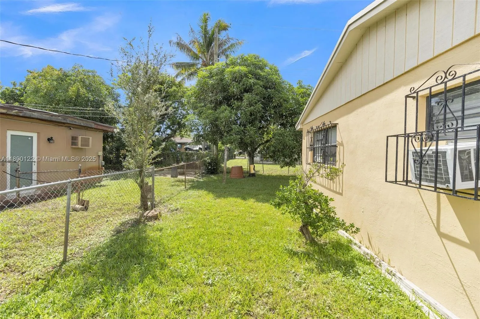2860 NW 184th St