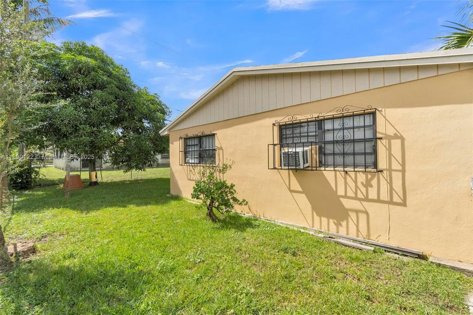 2860 NW 184th St