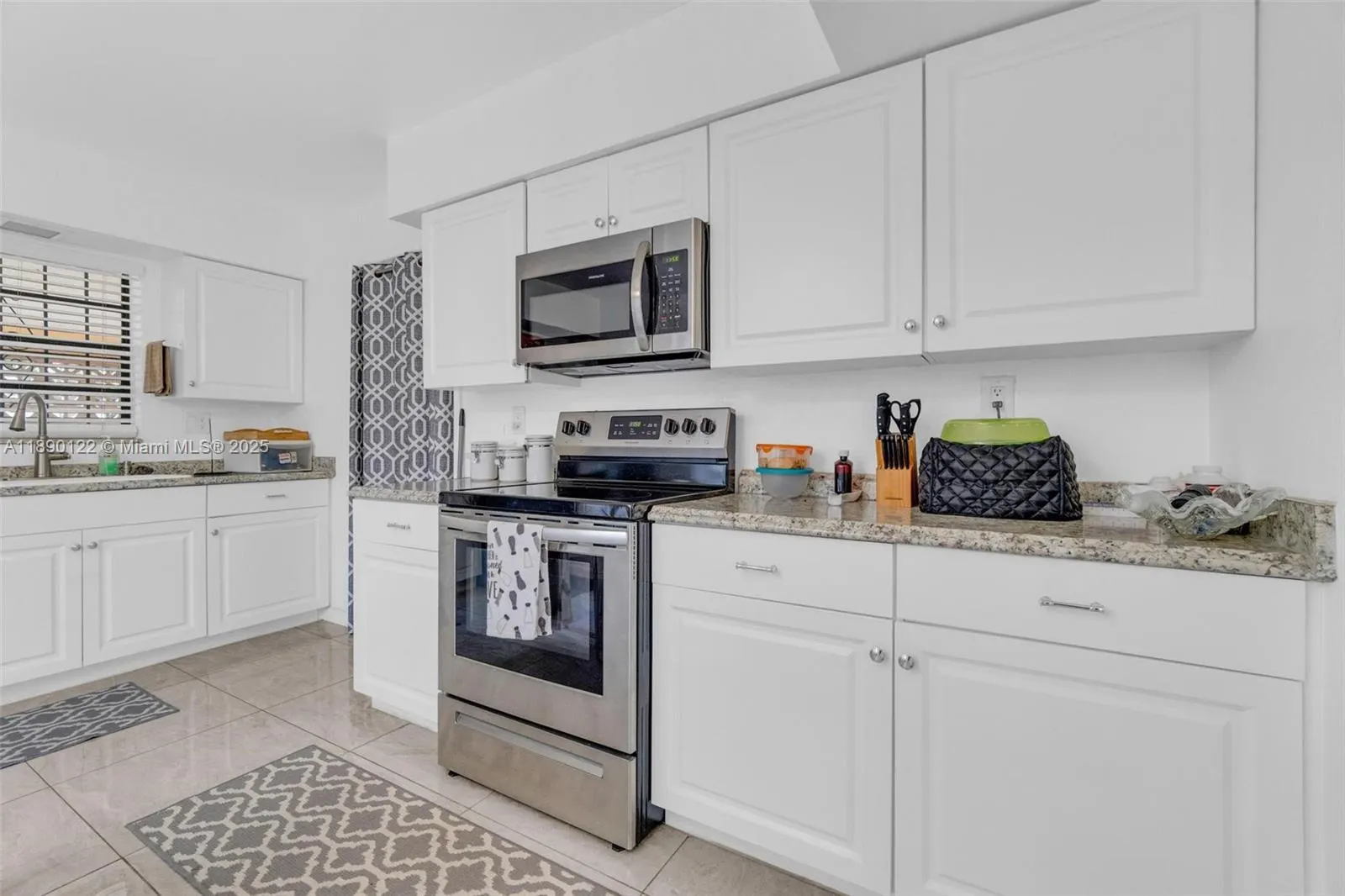 2860 NW 184th St