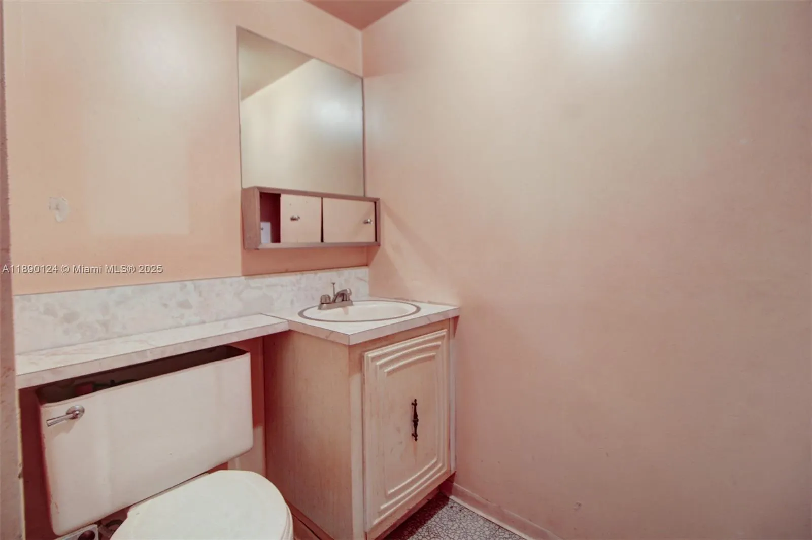 1990 Marseille Dr, #501
