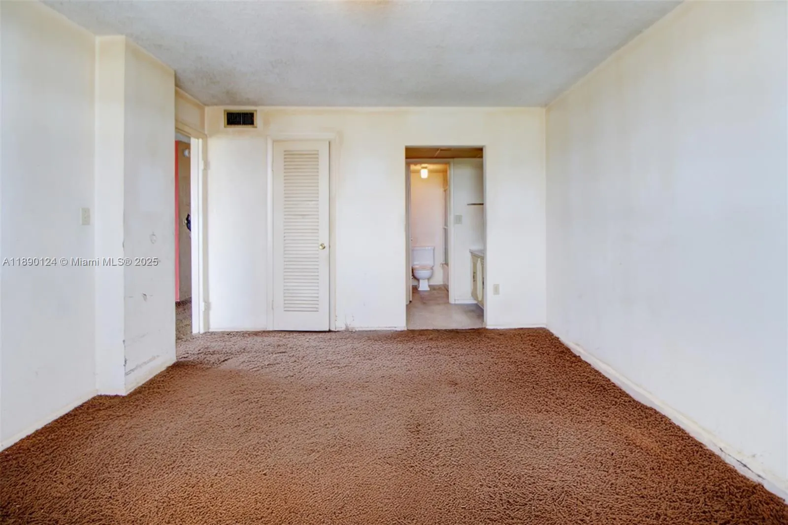 1990 Marseille Dr, #501