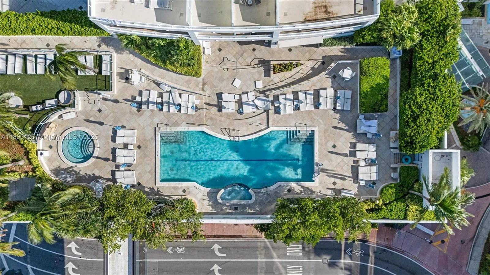 4401 Collins Ave, #3310
