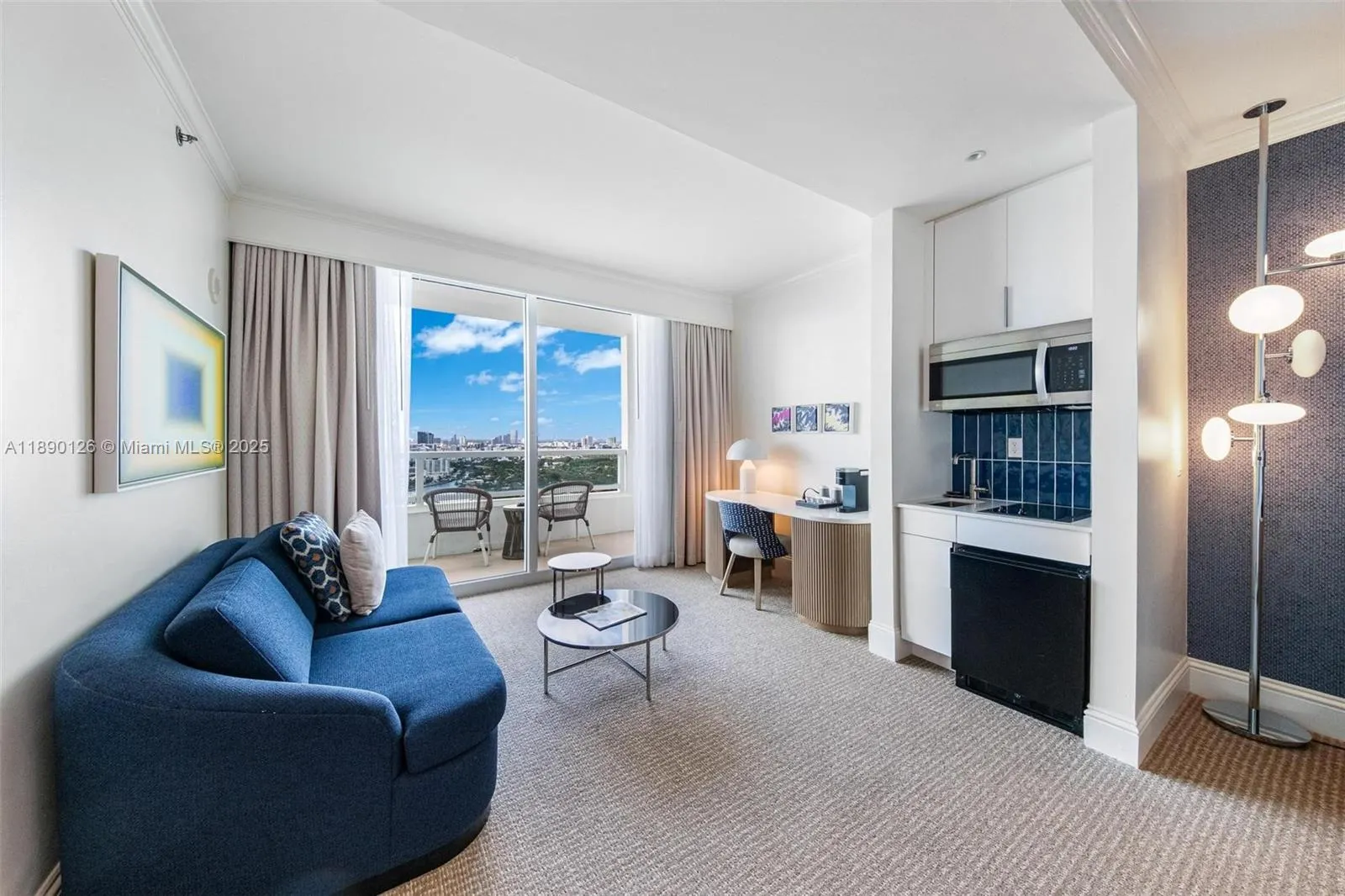 4401 Collins Ave, #3310