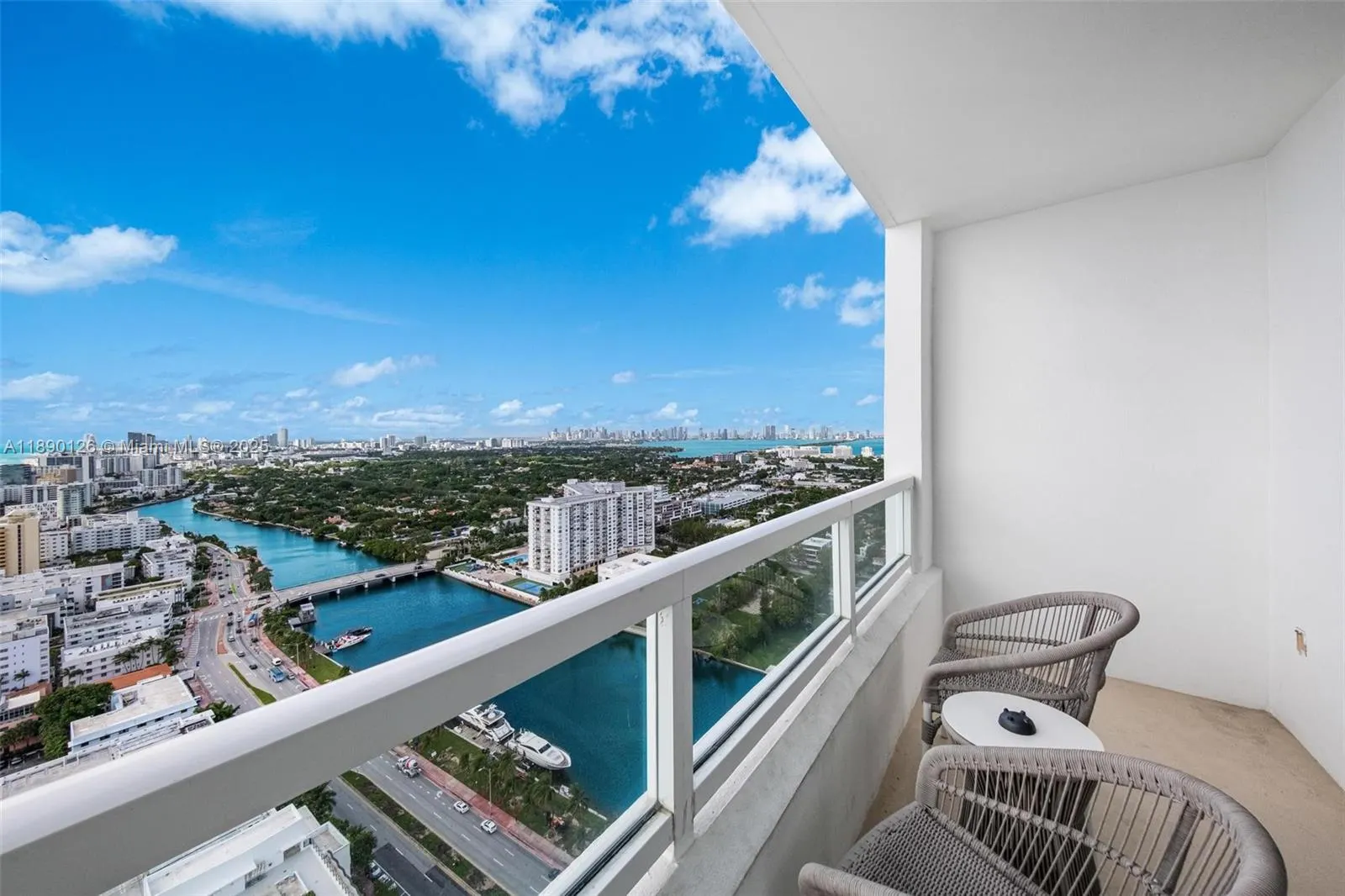 4401 Collins Ave, #3310