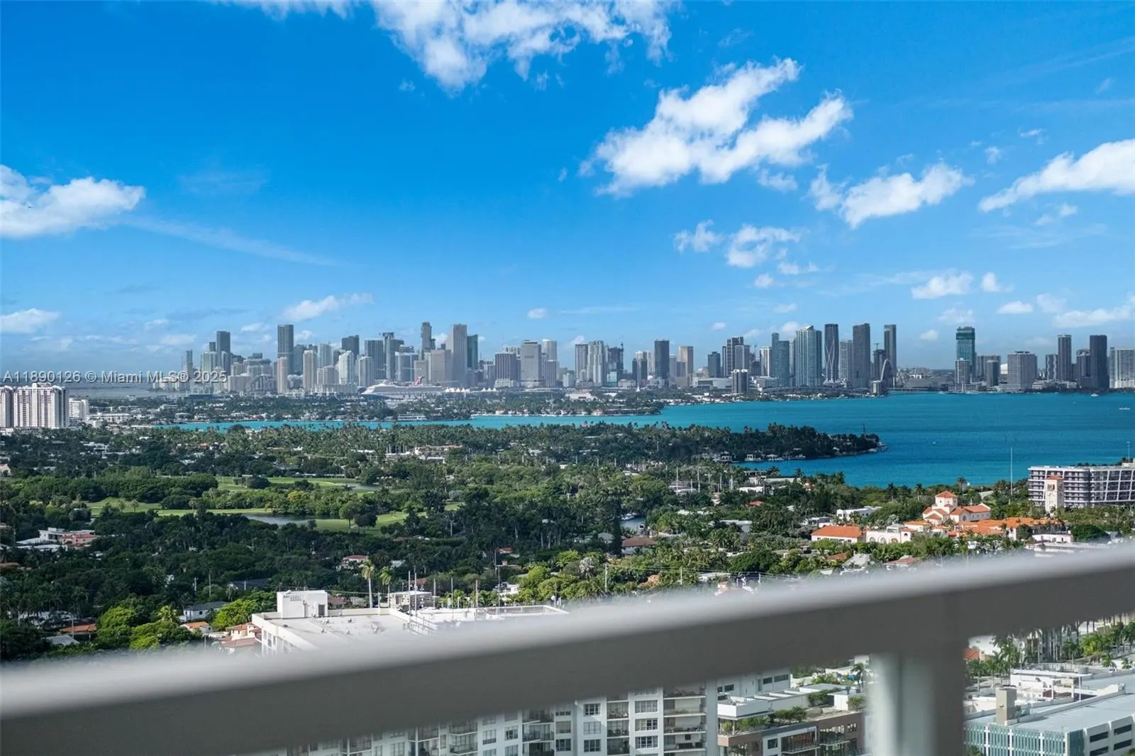4401 Collins Ave, #3310
