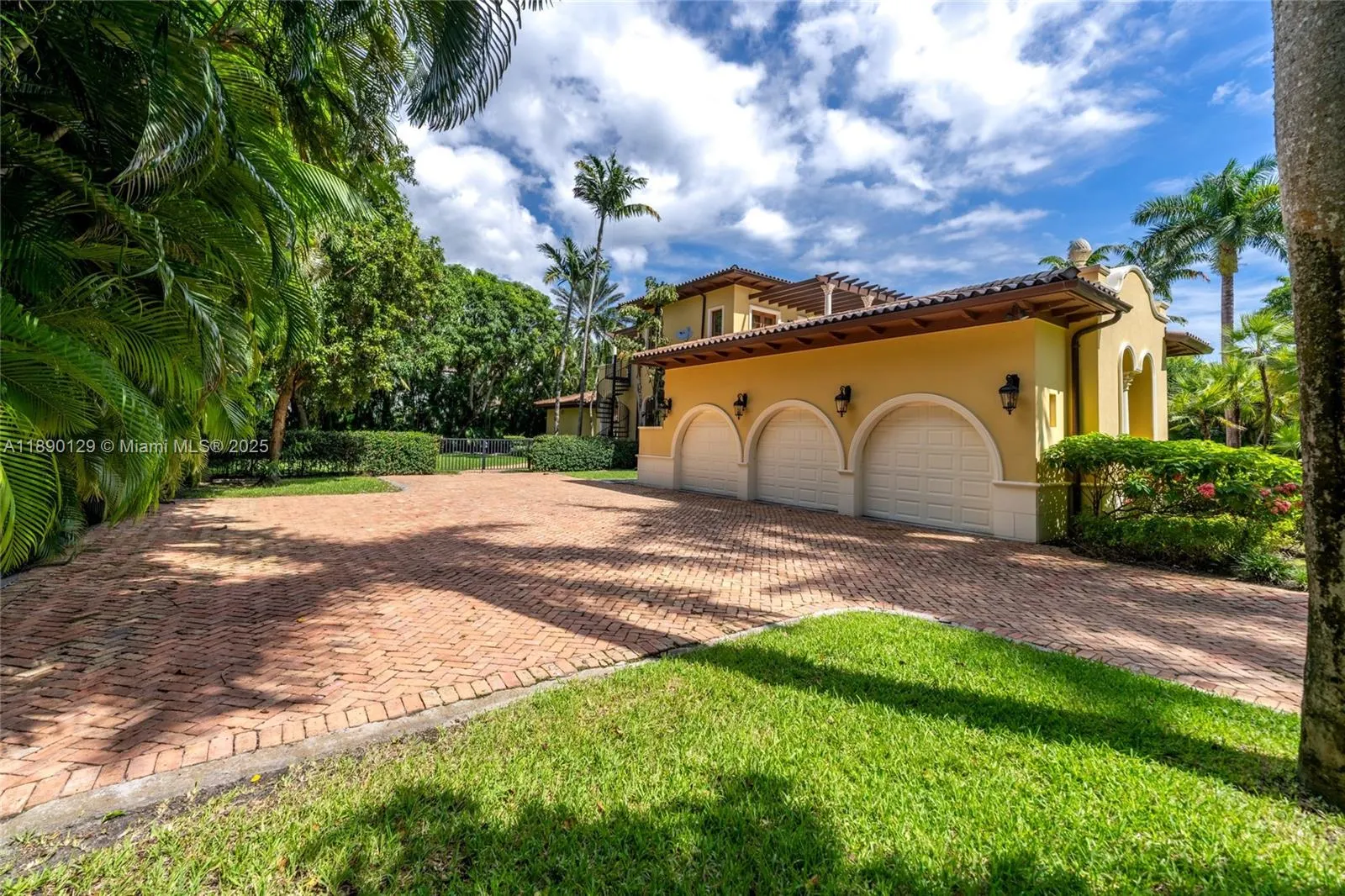 5785 SW 96th Street