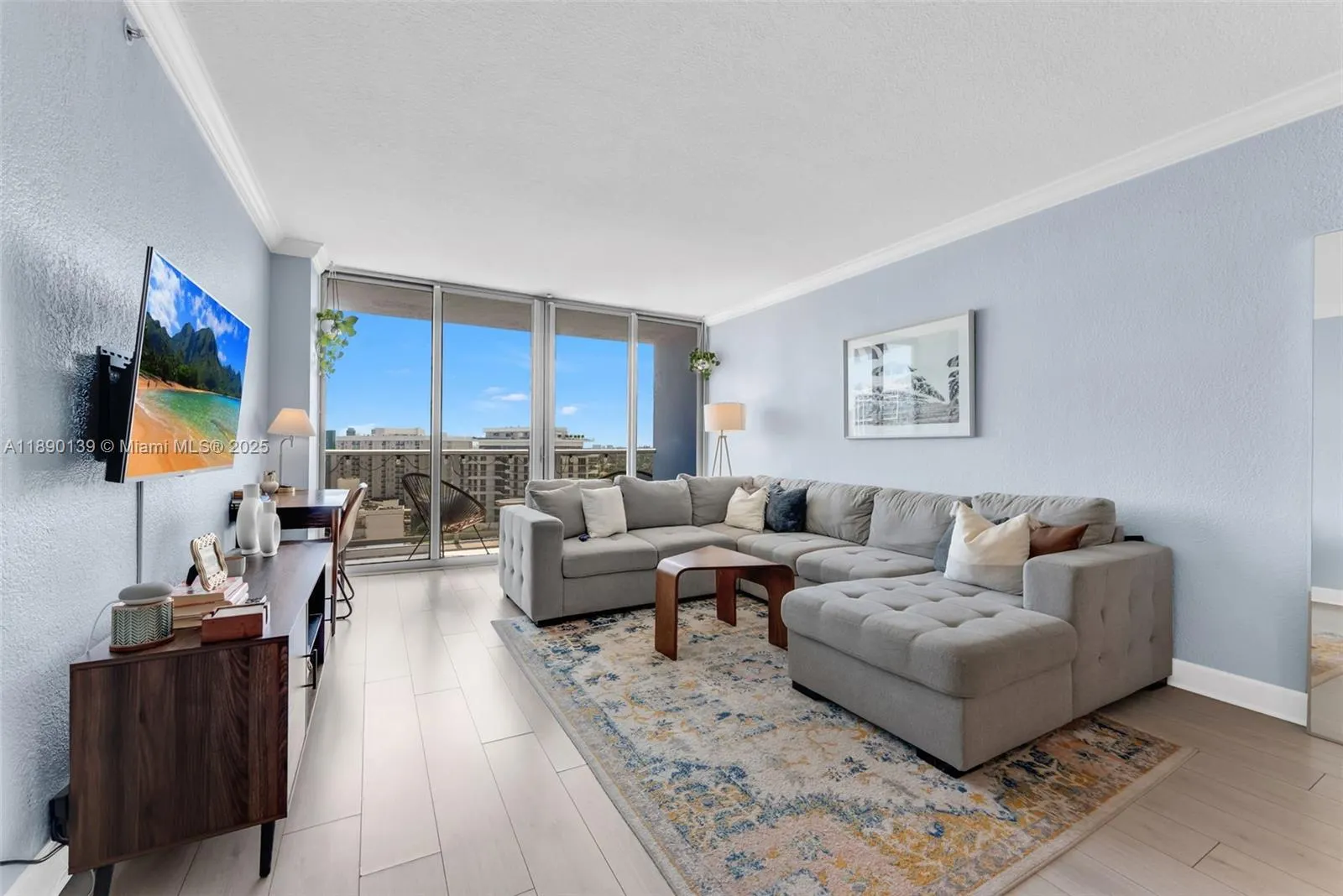 401 69th St, #1606