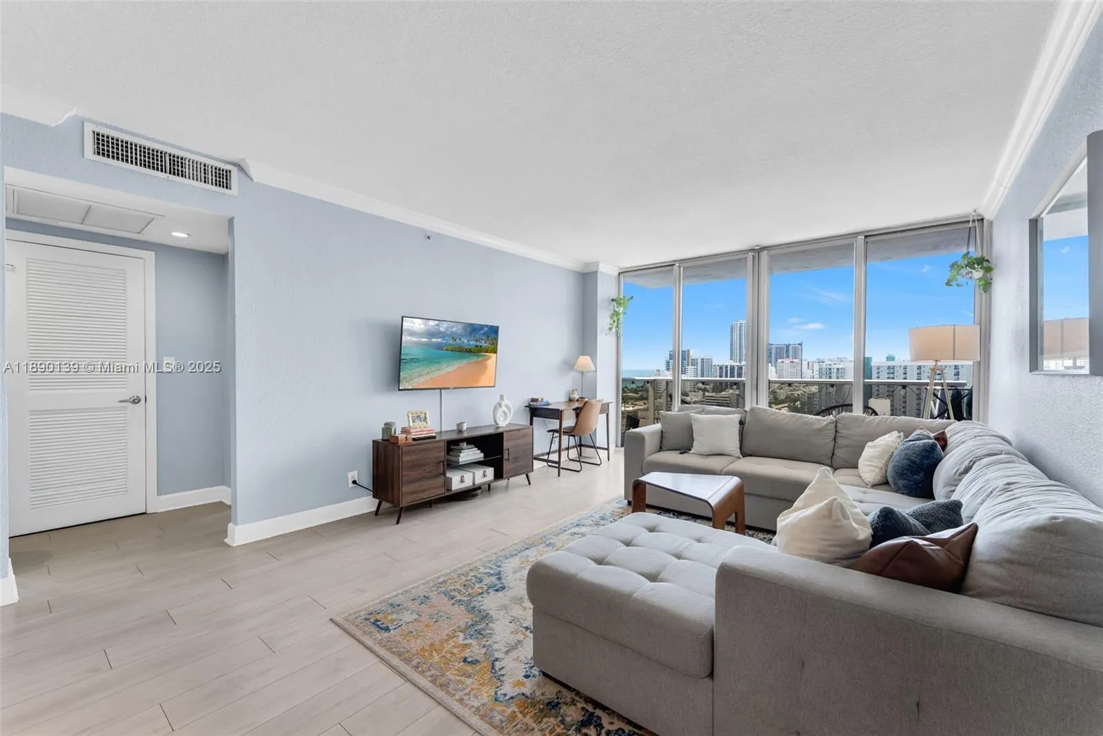 401 69th St, #1606