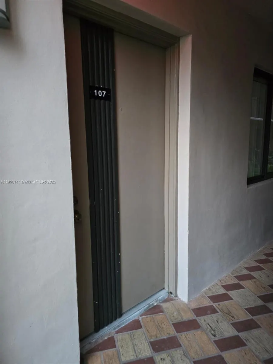 8400 SW 133 Avenue Rd, #107