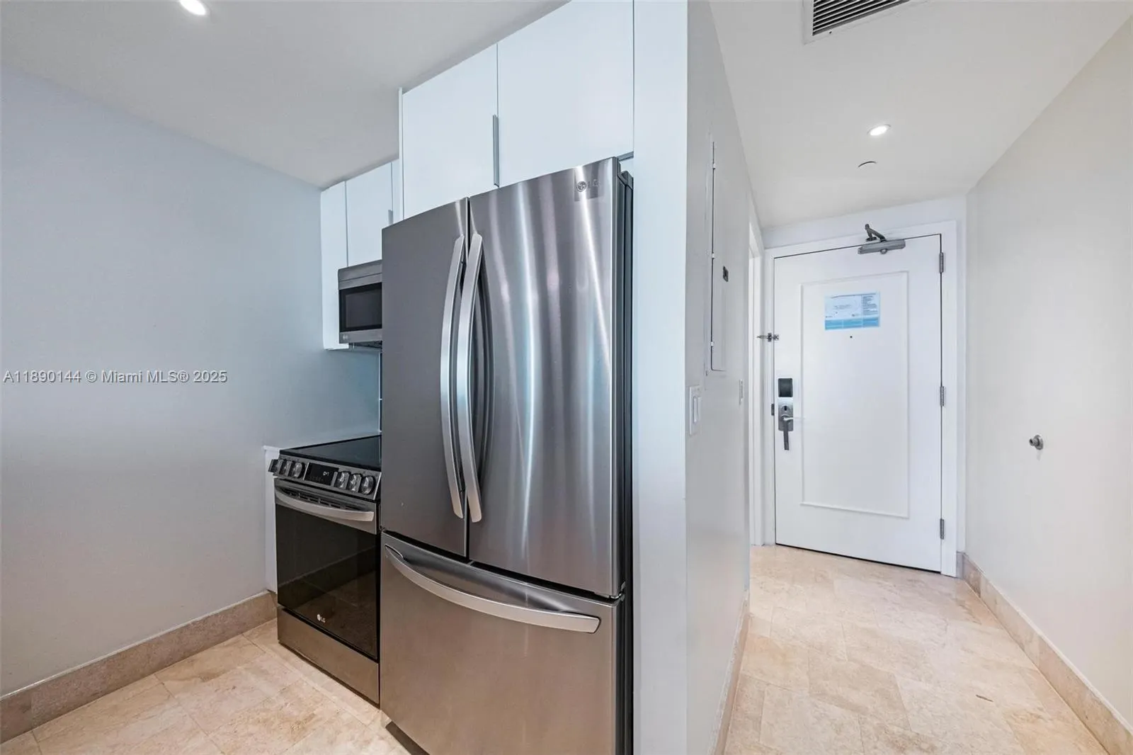 4401 Collins Ave, #3312