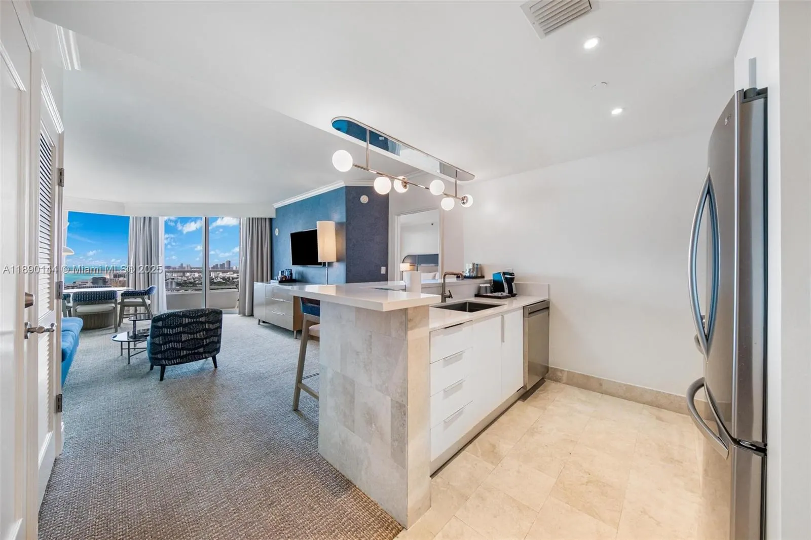 4401 Collins Ave, #3312