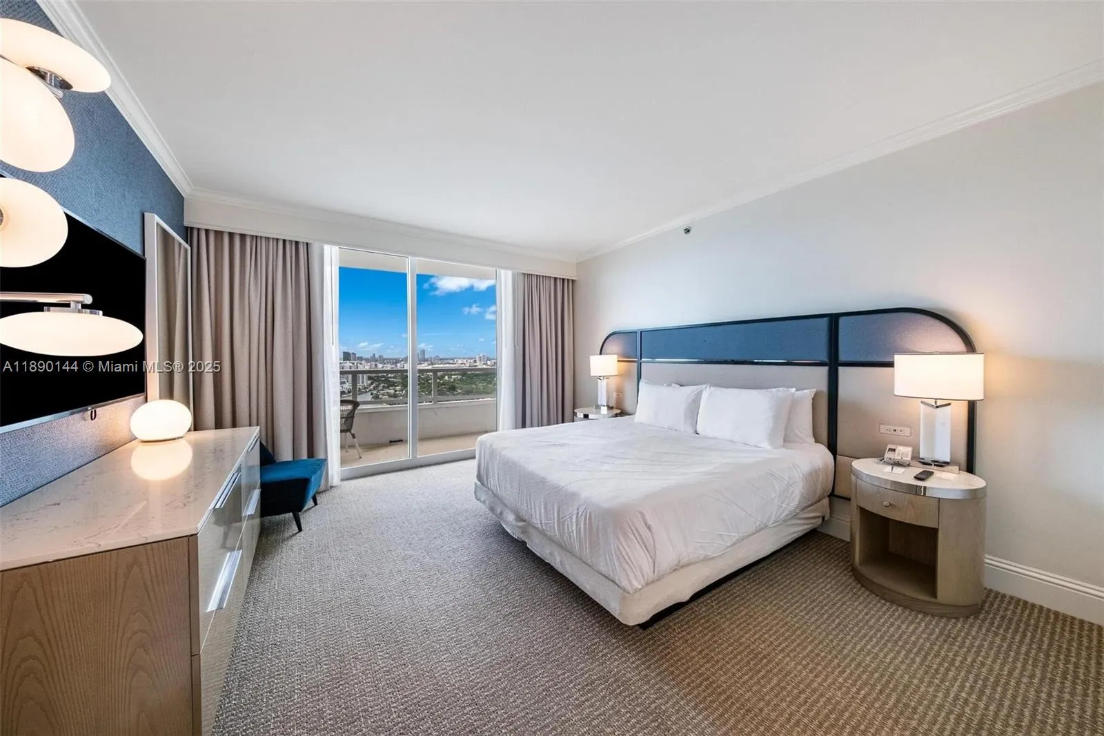 4401 Collins Ave, #3312
