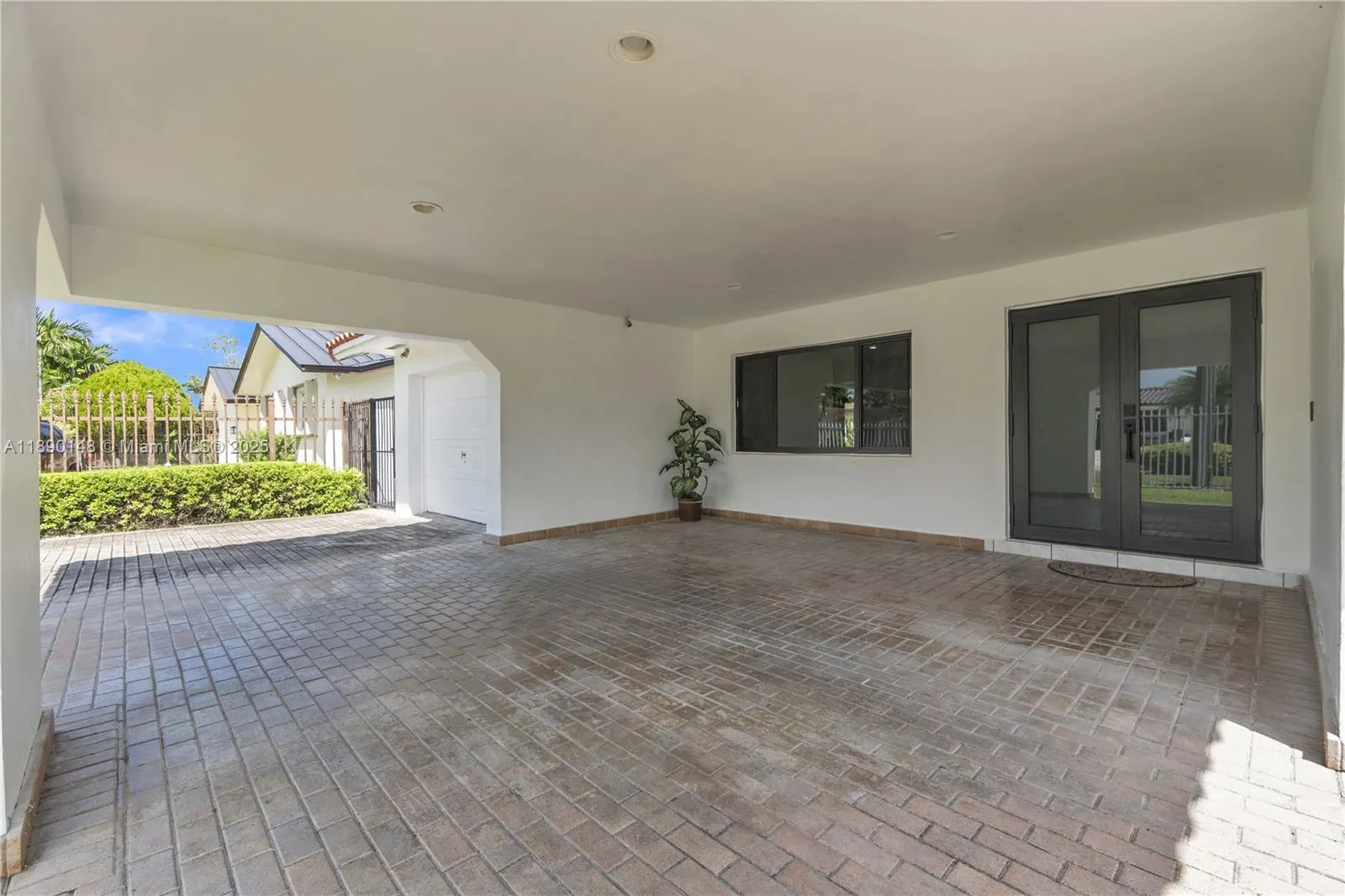 631 SW 102nd Ave