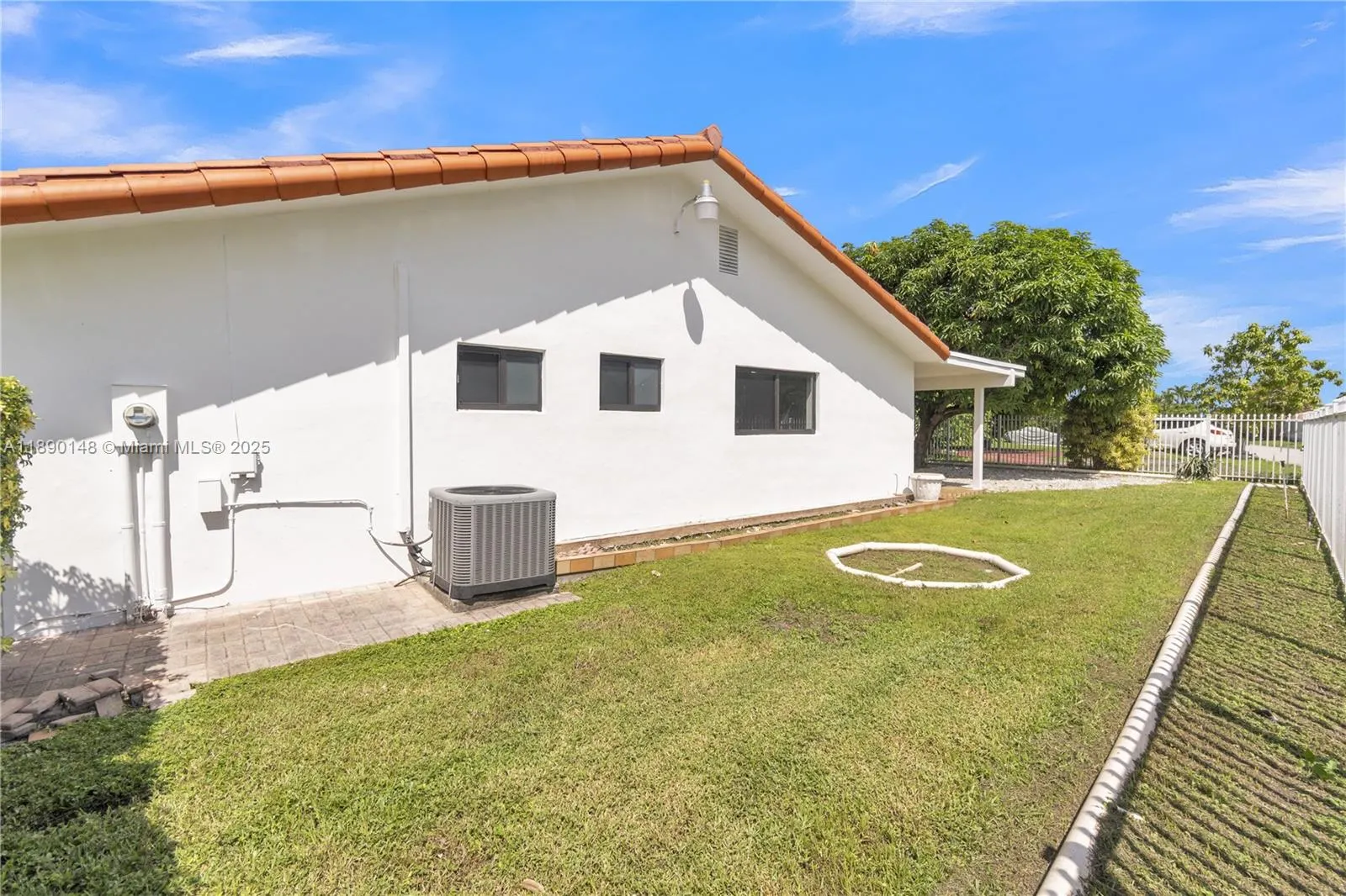 631 SW 102nd Ave