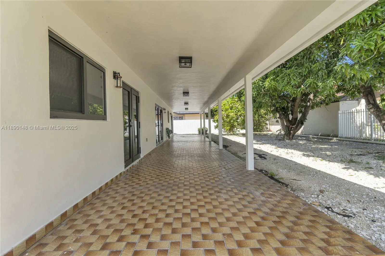 631 SW 102nd Ave