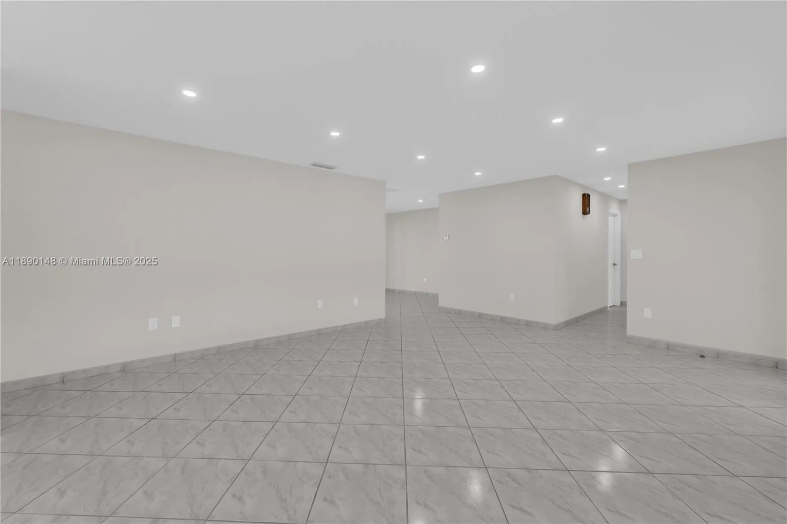 631 SW 102nd Ave