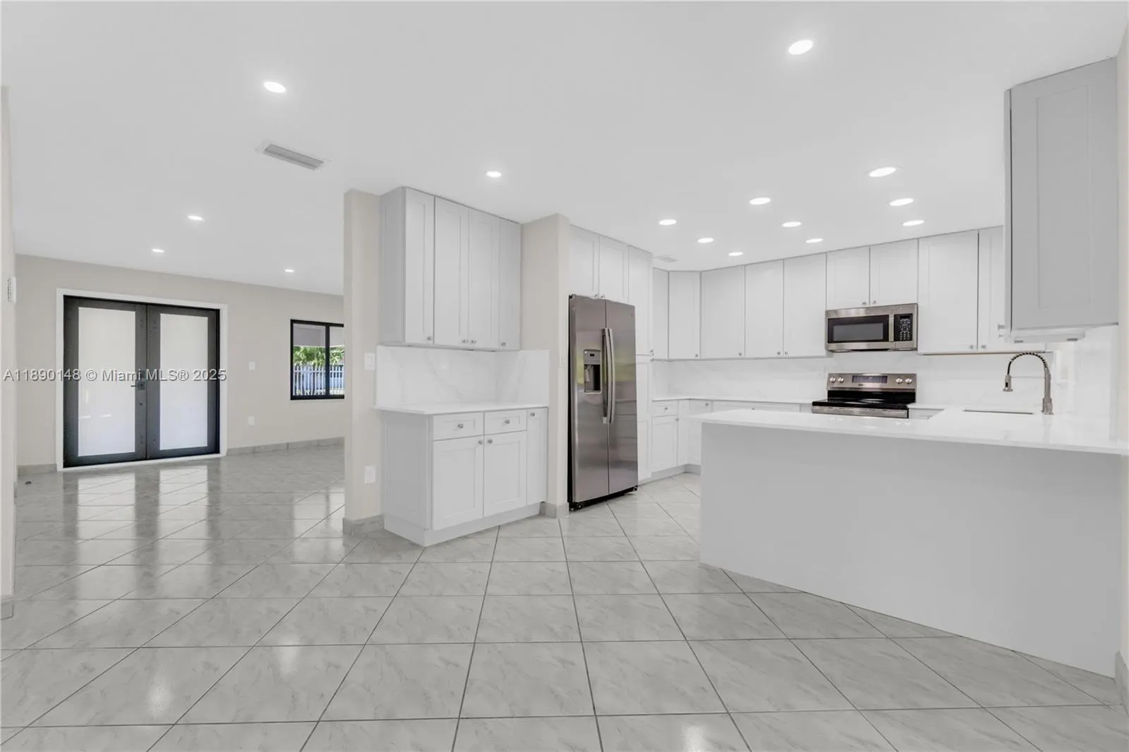 631 SW 102nd Ave