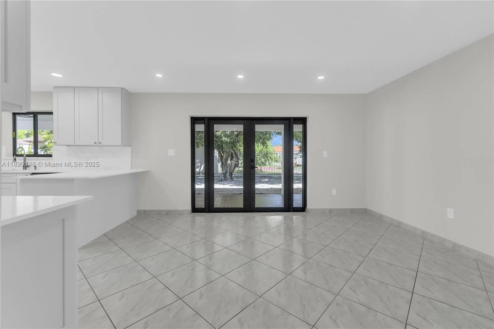 631 SW 102nd Ave