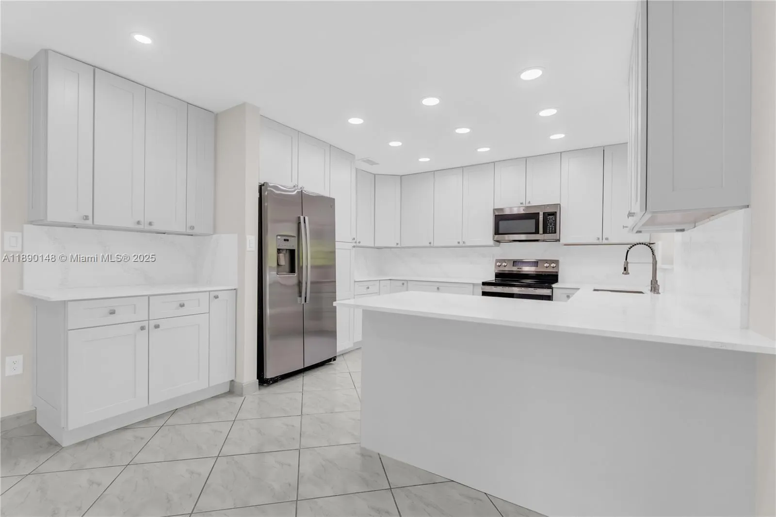 631 SW 102nd Ave