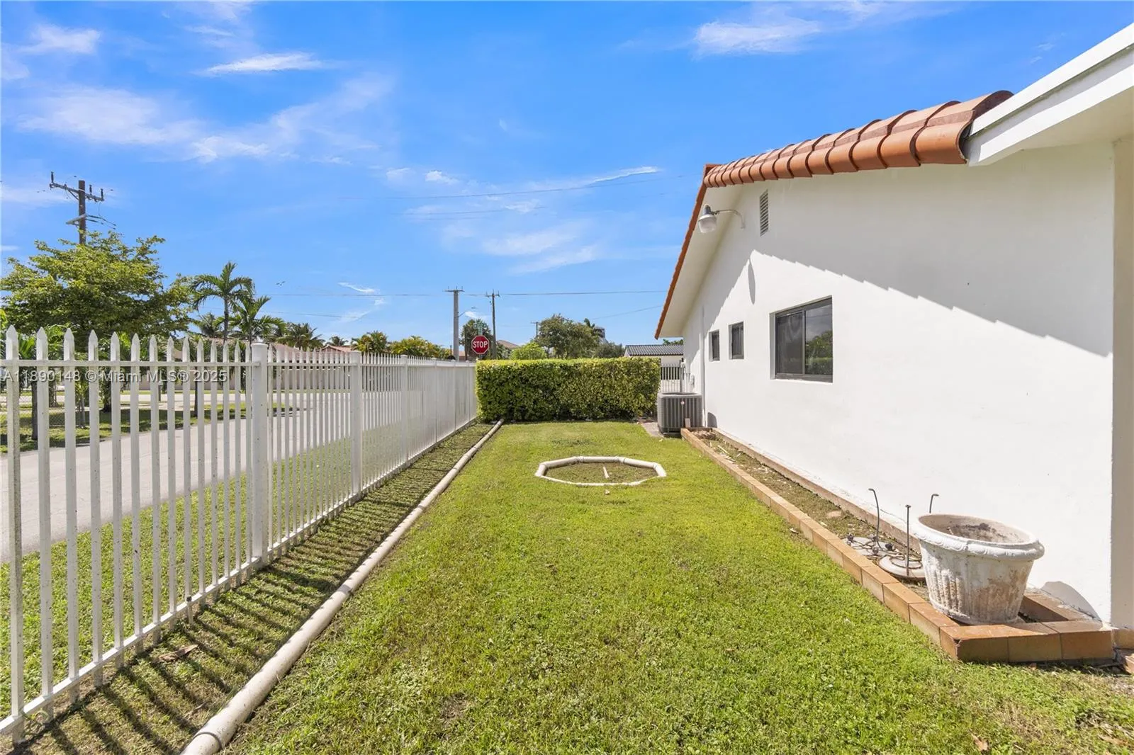 631 SW 102nd Ave