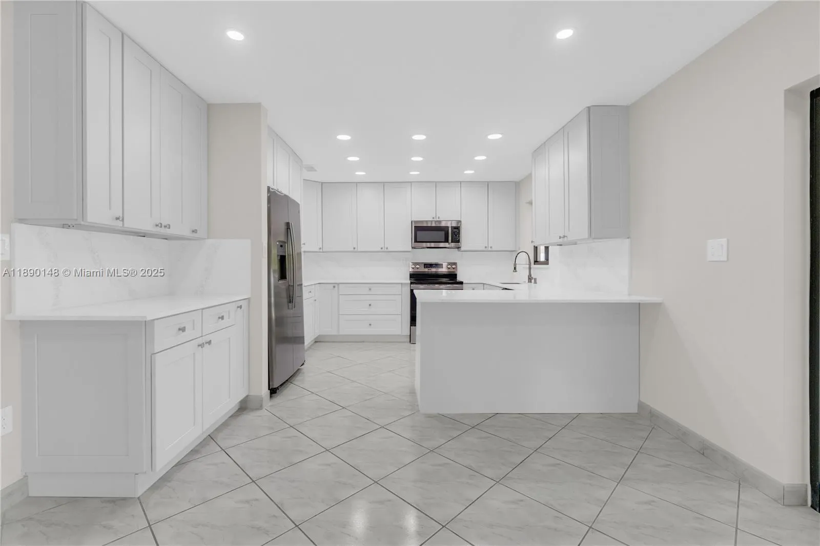 631 SW 102nd Ave