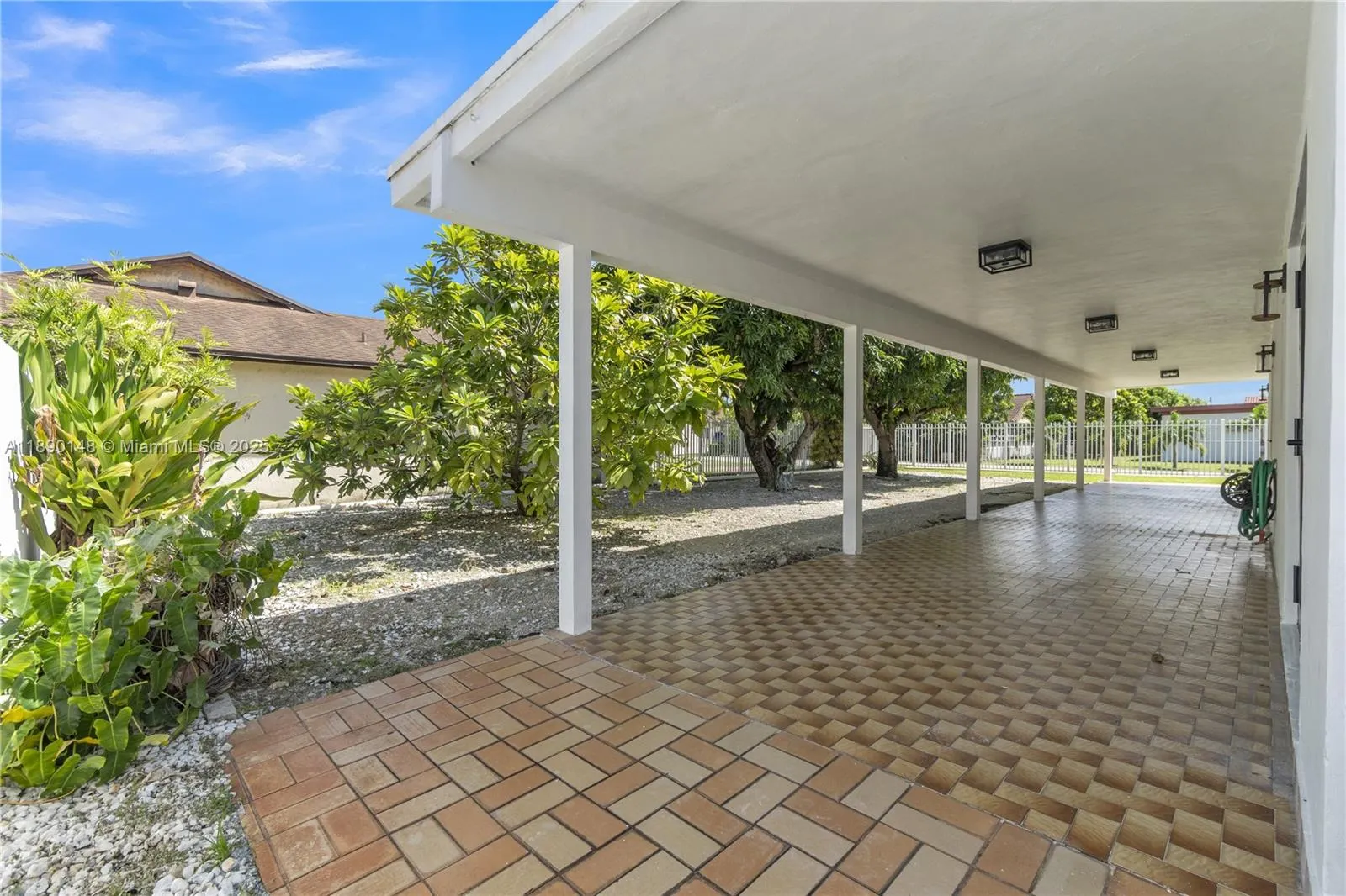 631 SW 102nd Ave