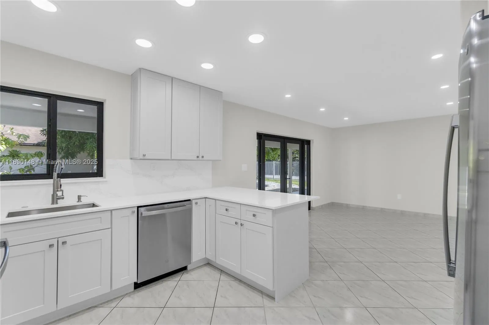 631 SW 102nd Ave