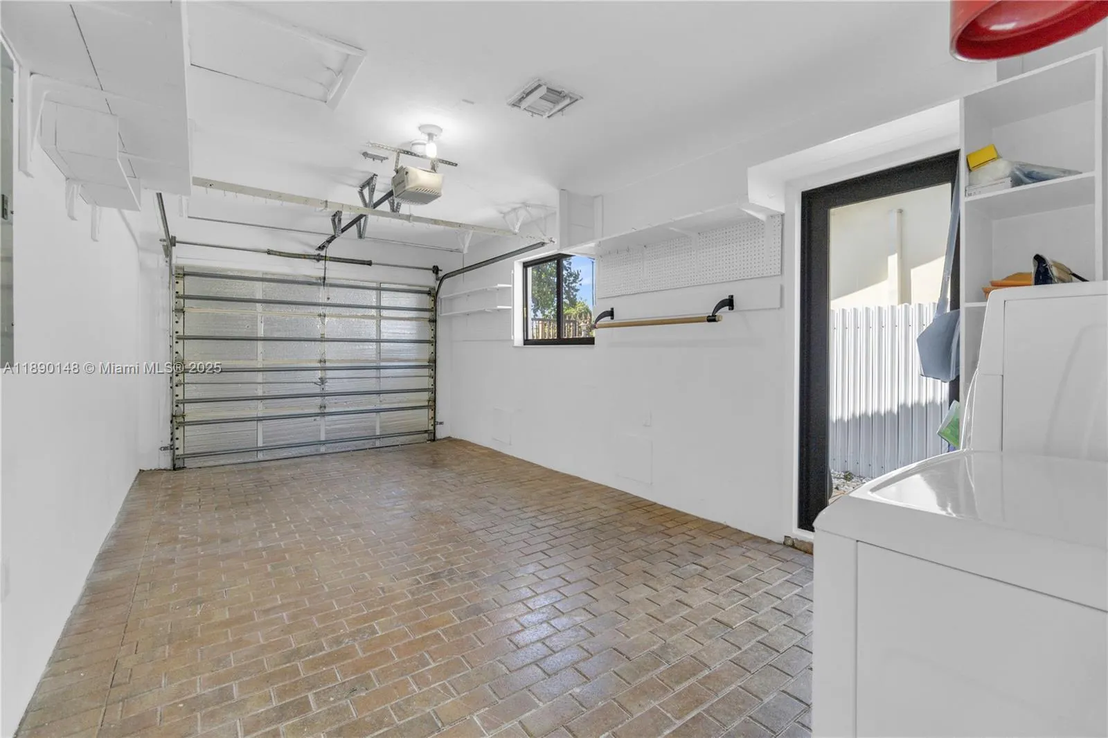 631 SW 102nd Ave