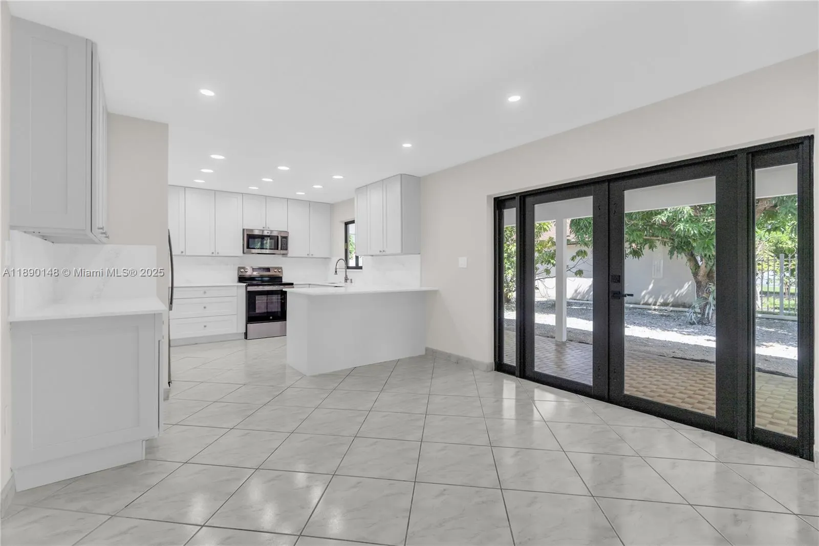 631 SW 102nd Ave