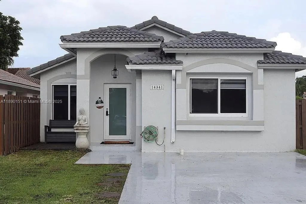 14341 SW 151 CT