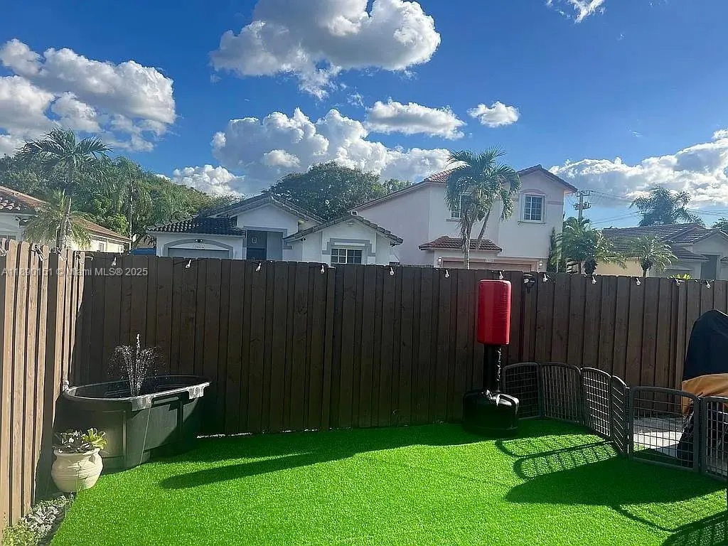 14341 SW 151 CT